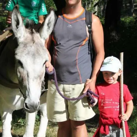 Cerilly, 3 Pieces, 4 Personnes - Fr-1-489-200 Cérilly
